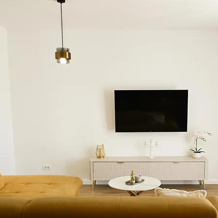 Modern House With Pool & Indoor Heated Jacuzzi 빌라
