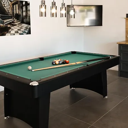 빌라 Modern House With Pool & Indoor Heated Jacuzzi Vlasnovic