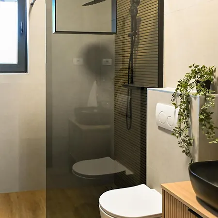 Modern House With Pool & Indoor Heated Jacuzzi 빌라 *